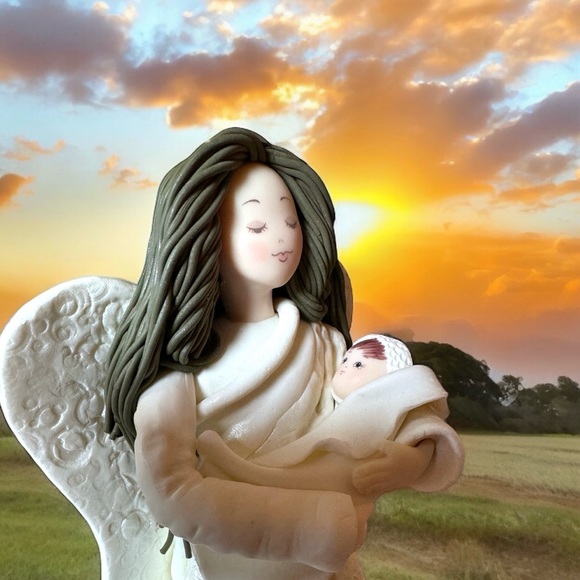 Kneeded Angels Miracles Angel w/Baby New Mom Gift - Mom & Baby Figurine New - Picture 2 of 12